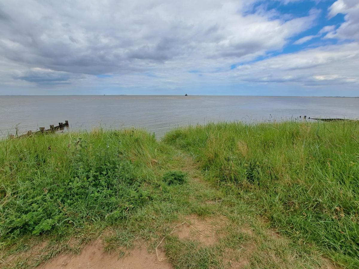 Beach & Tonic Beachside Chalet Humberston Luaran gambar