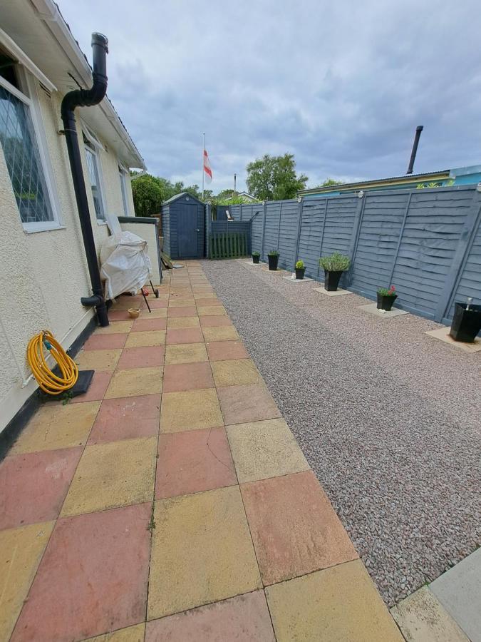 Beach & Tonic Beachside Chalet Humberston Luaran gambar