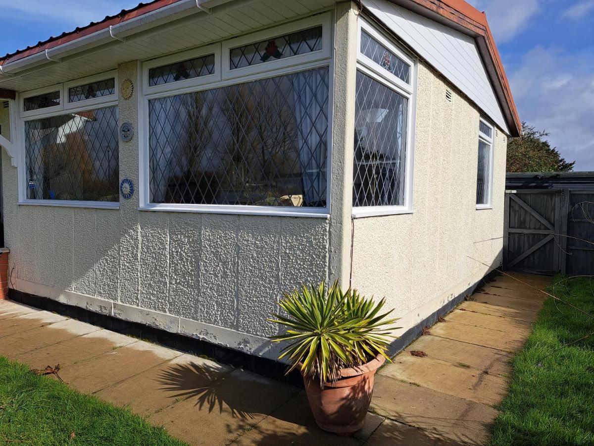 Beach & Tonic Beachside Chalet Humberston Luaran gambar